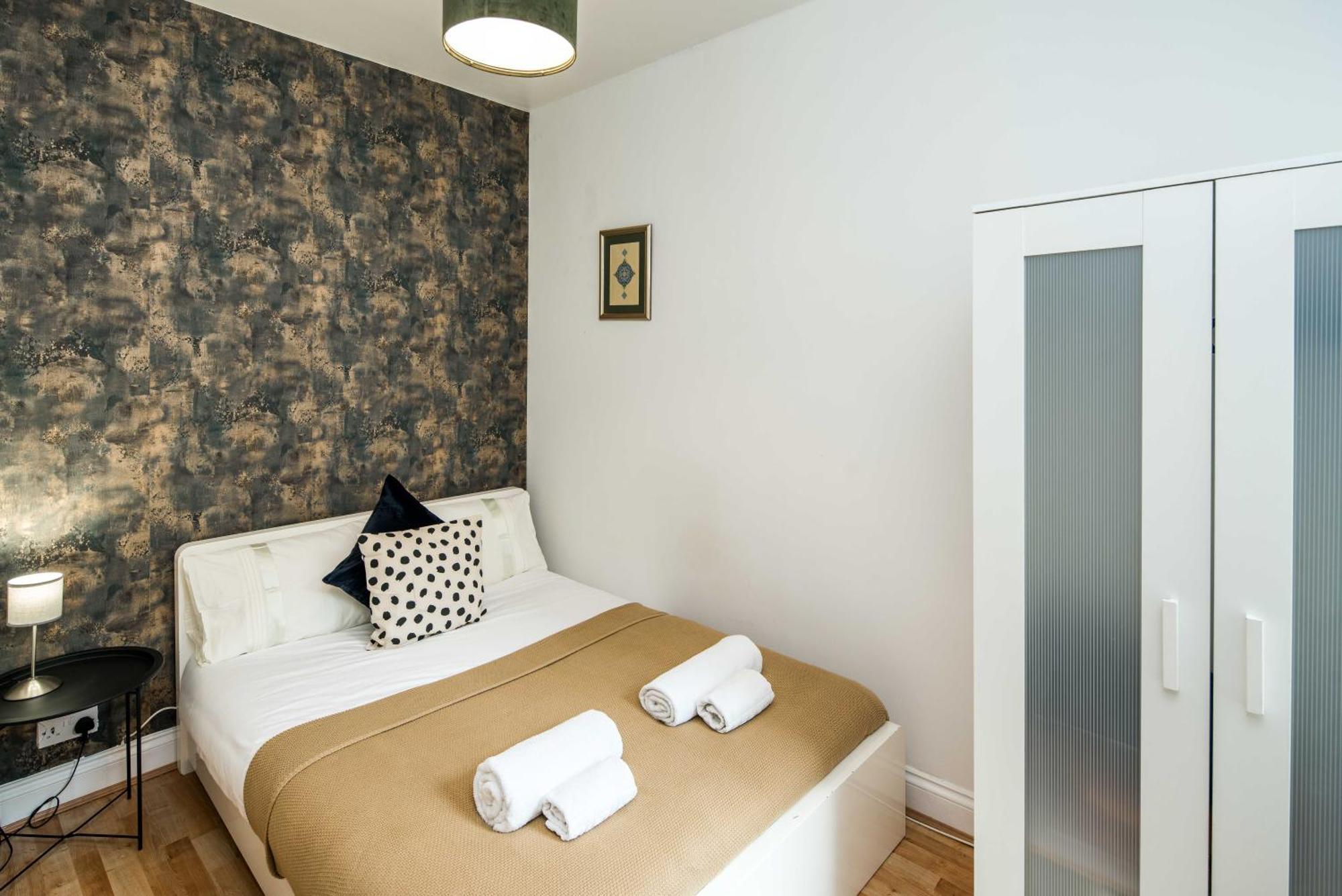 Serviced In Finchley Road * London