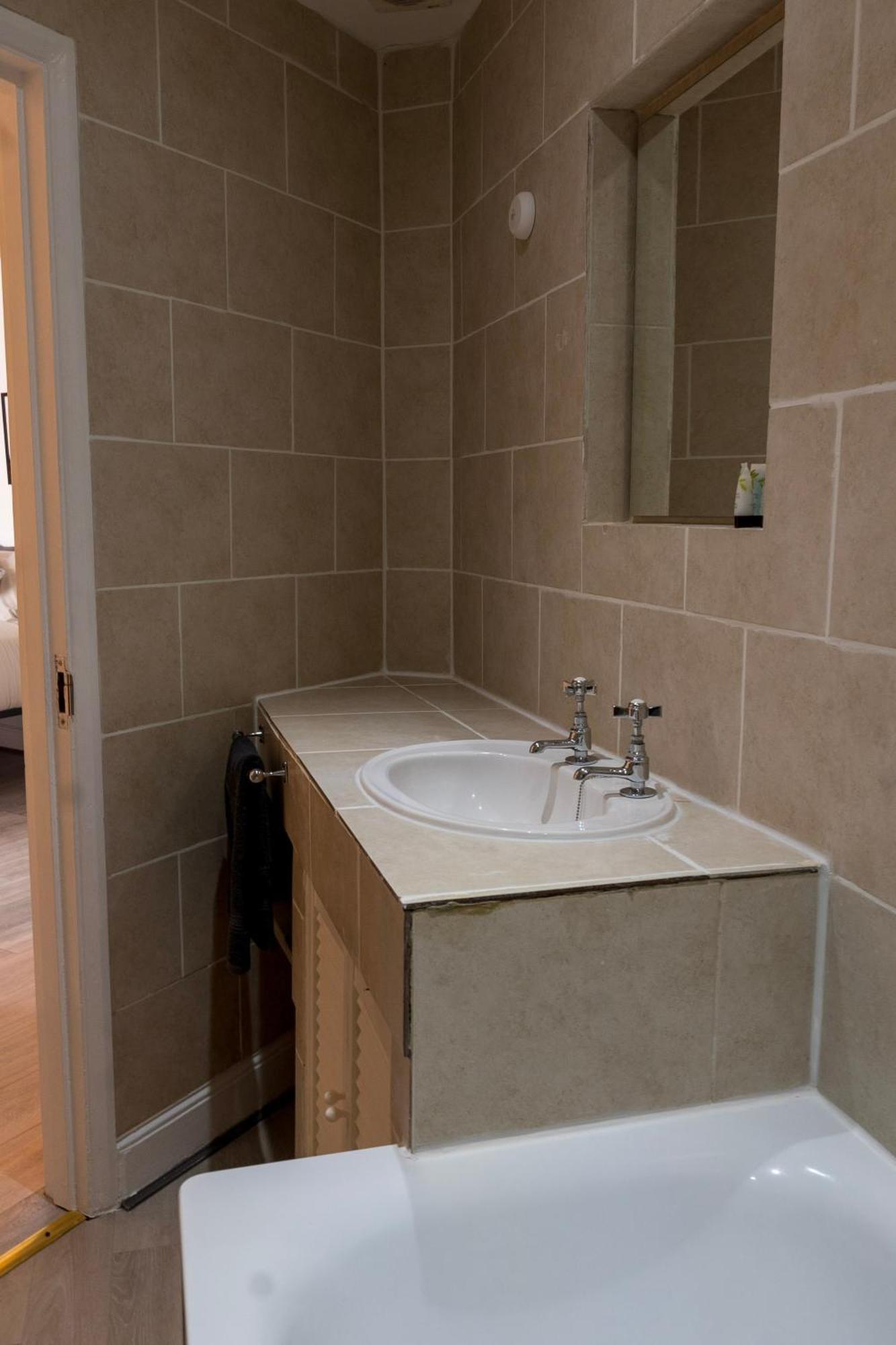 Appartement 5c- Stylish Urban Retreat - Spacious 2 Bed Flat Londres