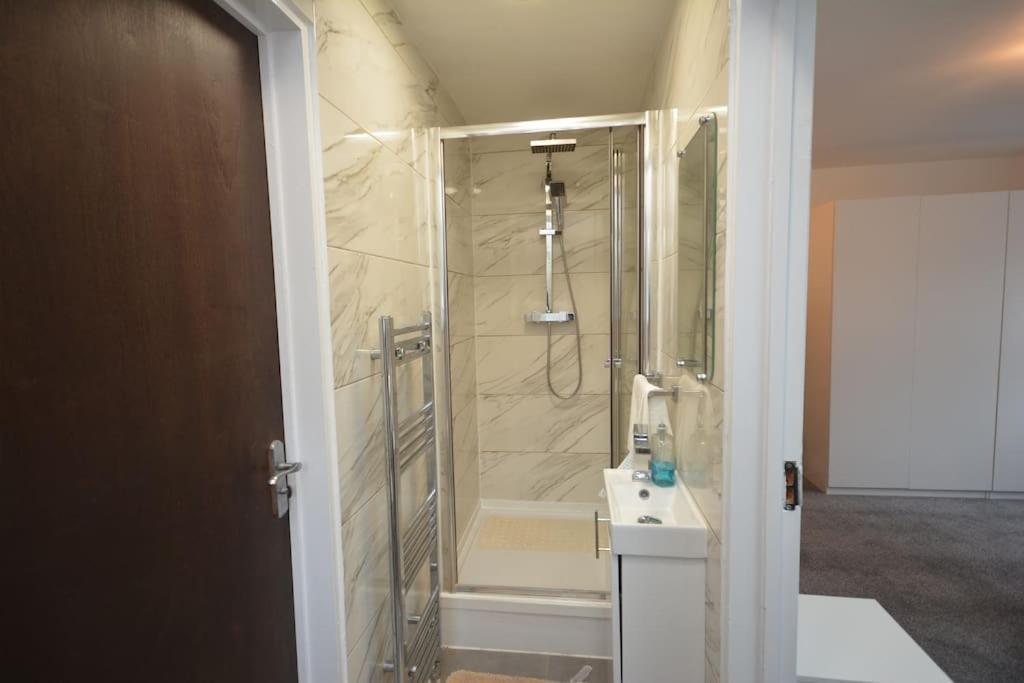 Lovely 4bedroom Appartement *