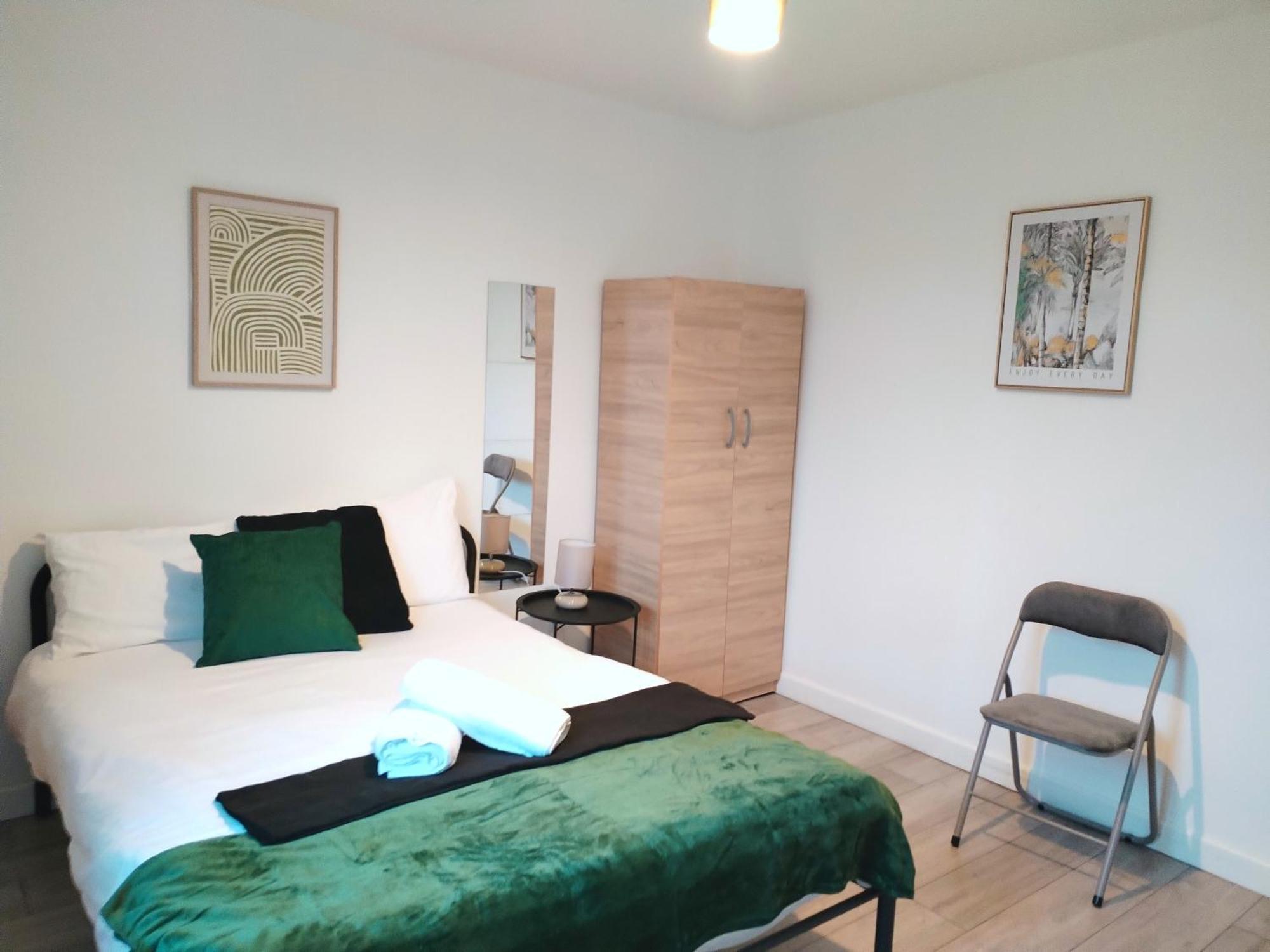 Cosy Near E1 * London