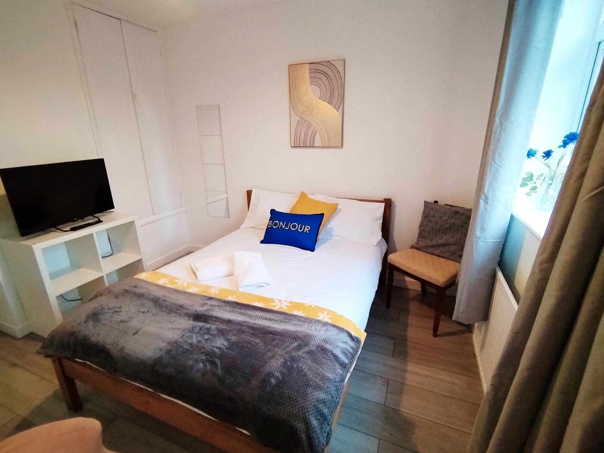 Holiday home Cosy Near E1