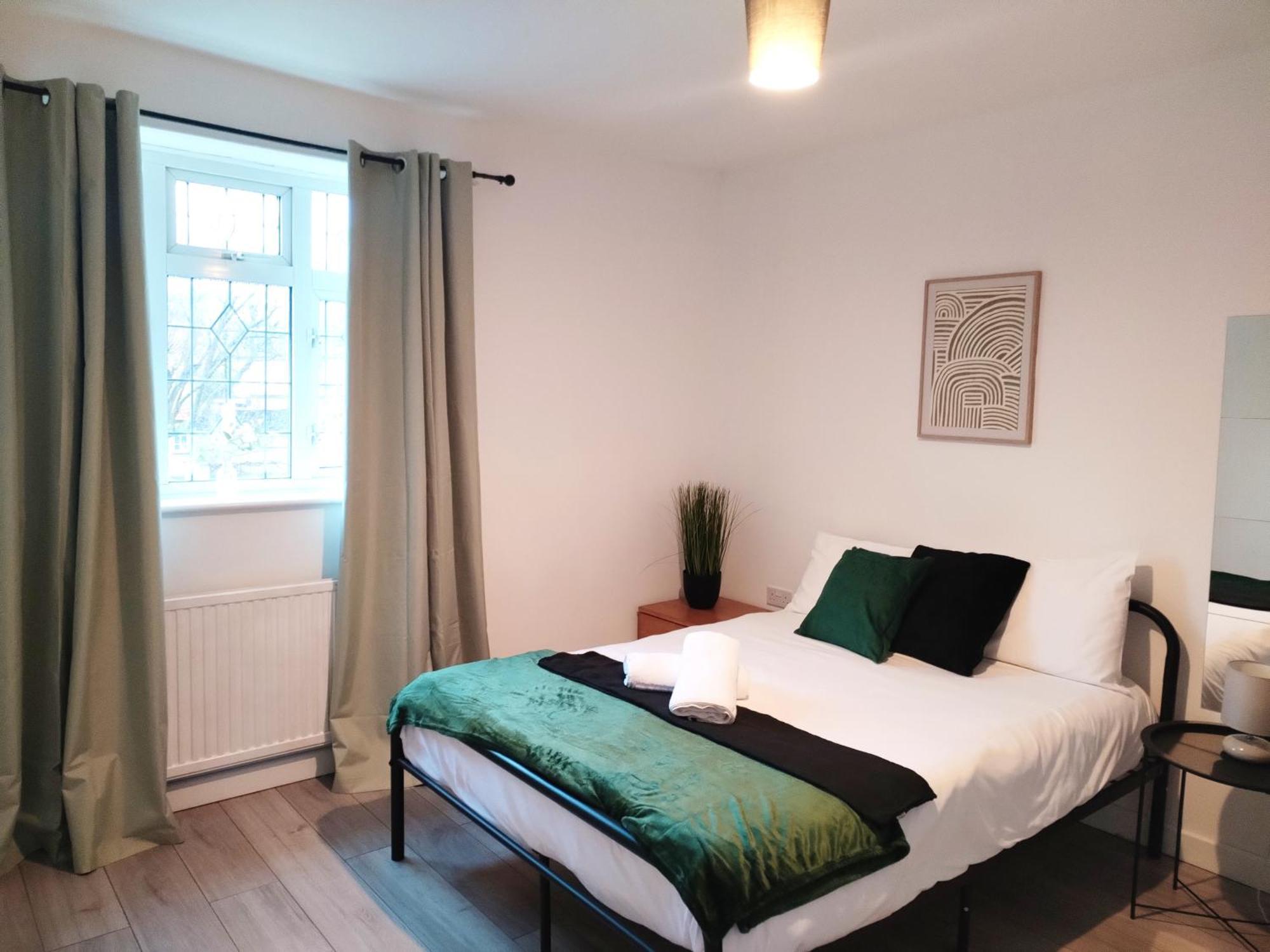 Cosy Near E1 *