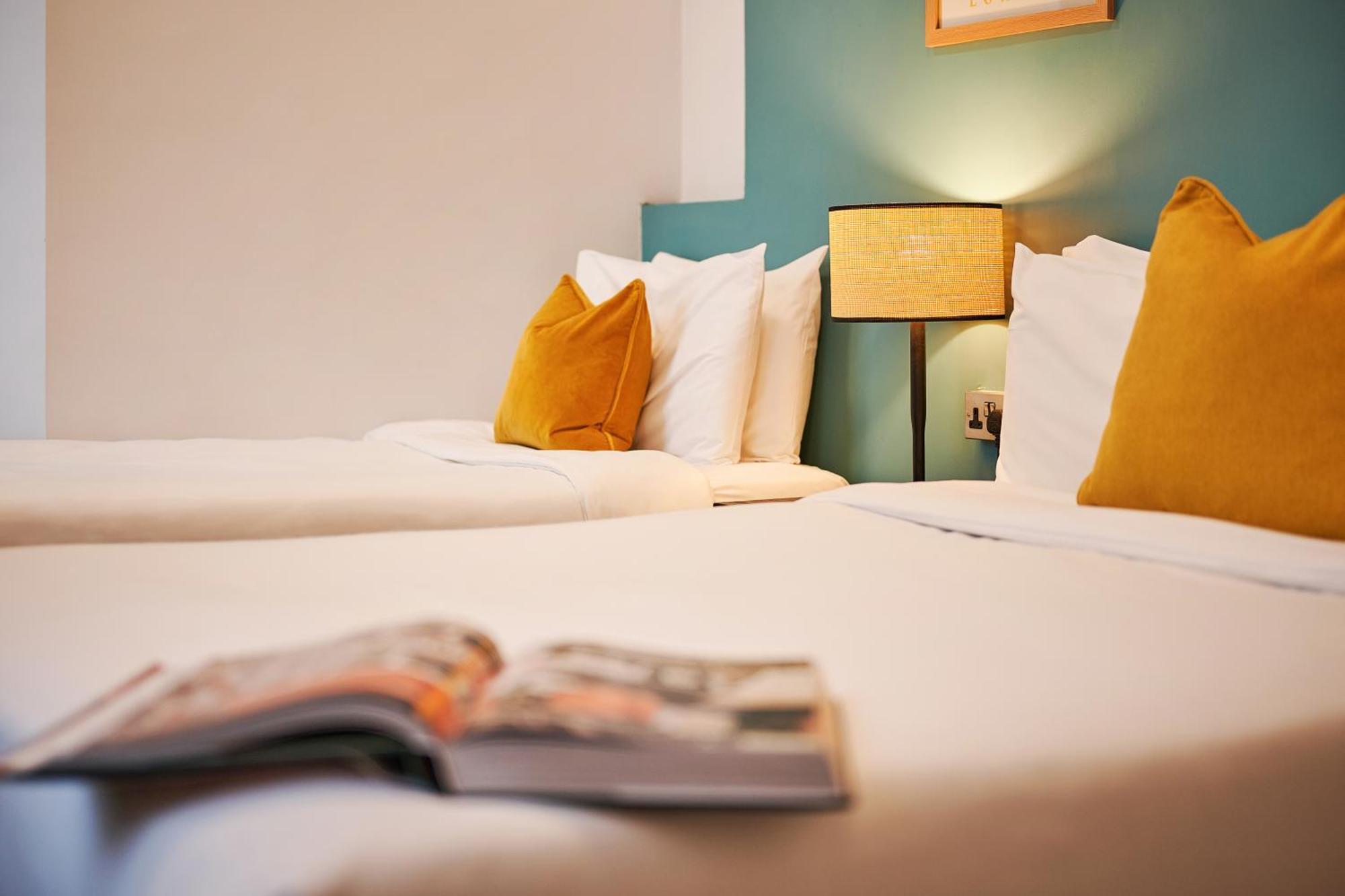 Huttons Hotel, Victoria Hotel Londres