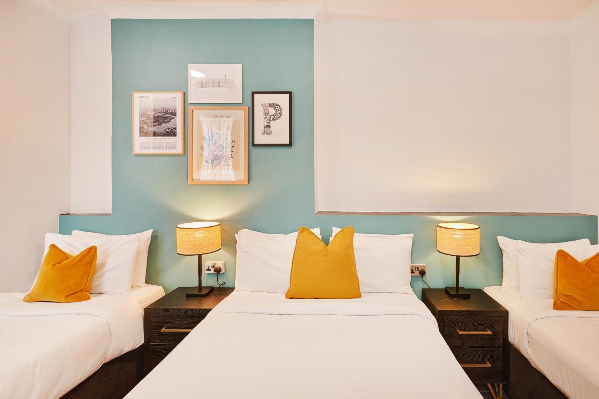 Huttons Hotel, Victoria Hotel