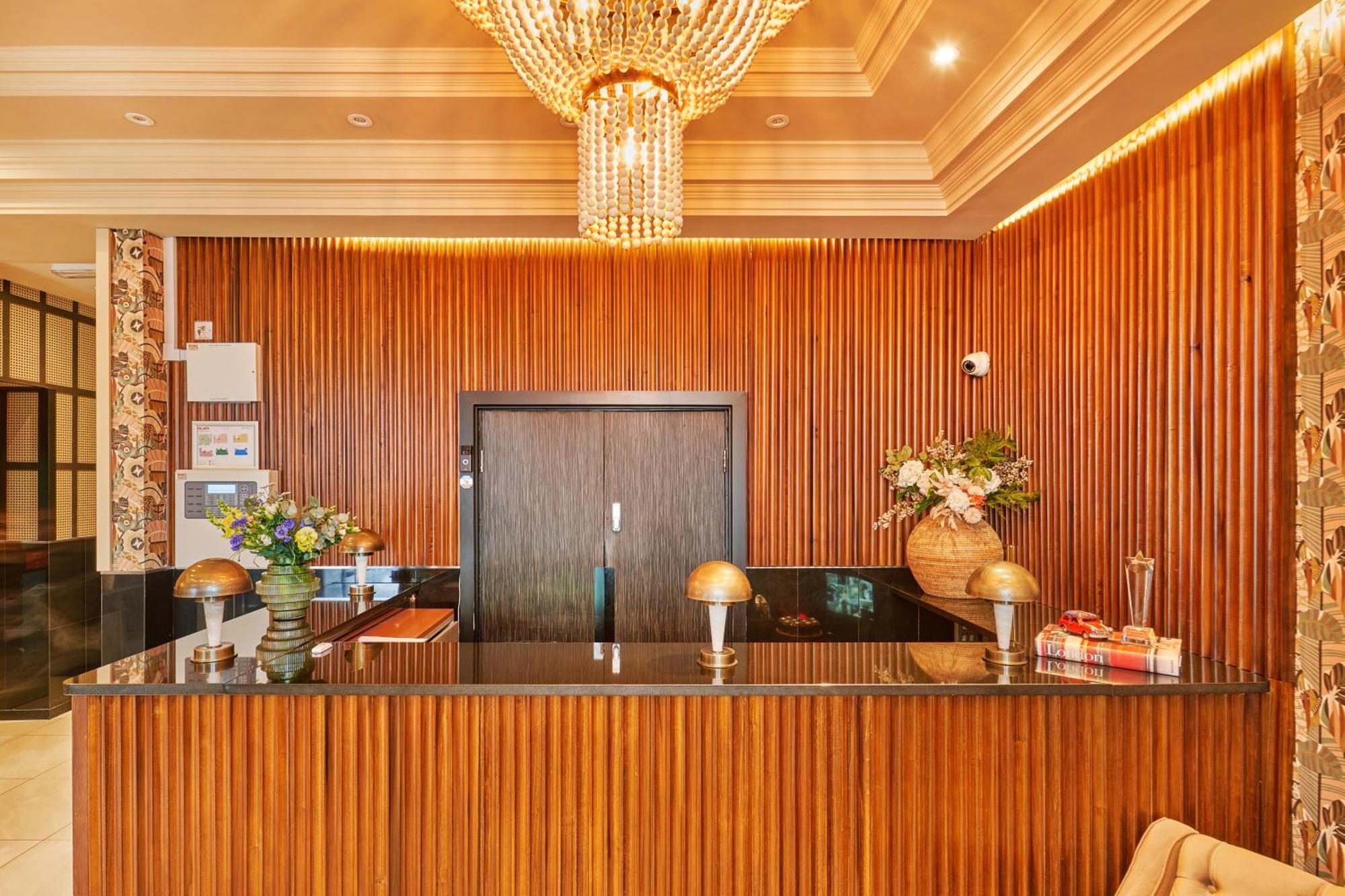 Huttons Hotel, Victoria Londres