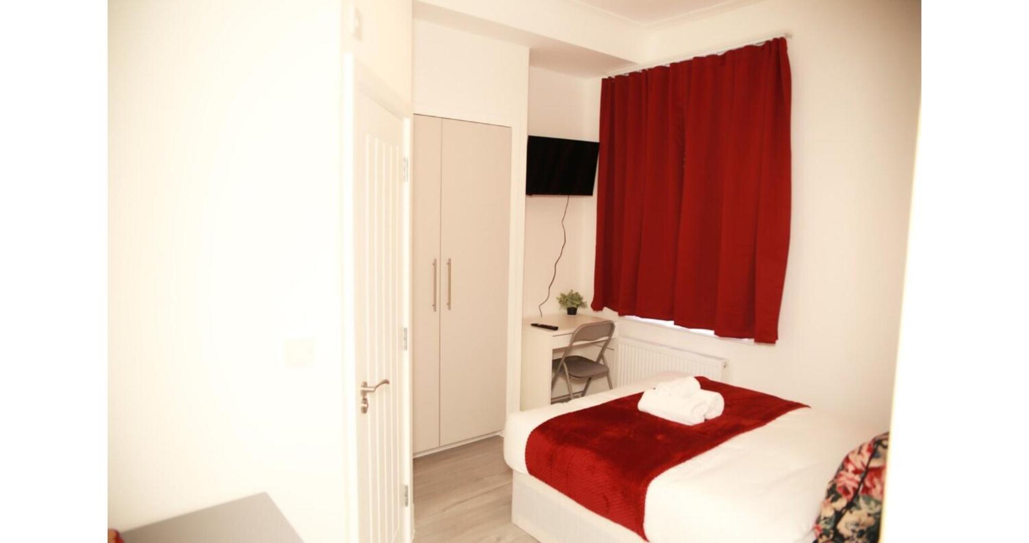 Cricklewood Deluxe Ensuite Gasthof London