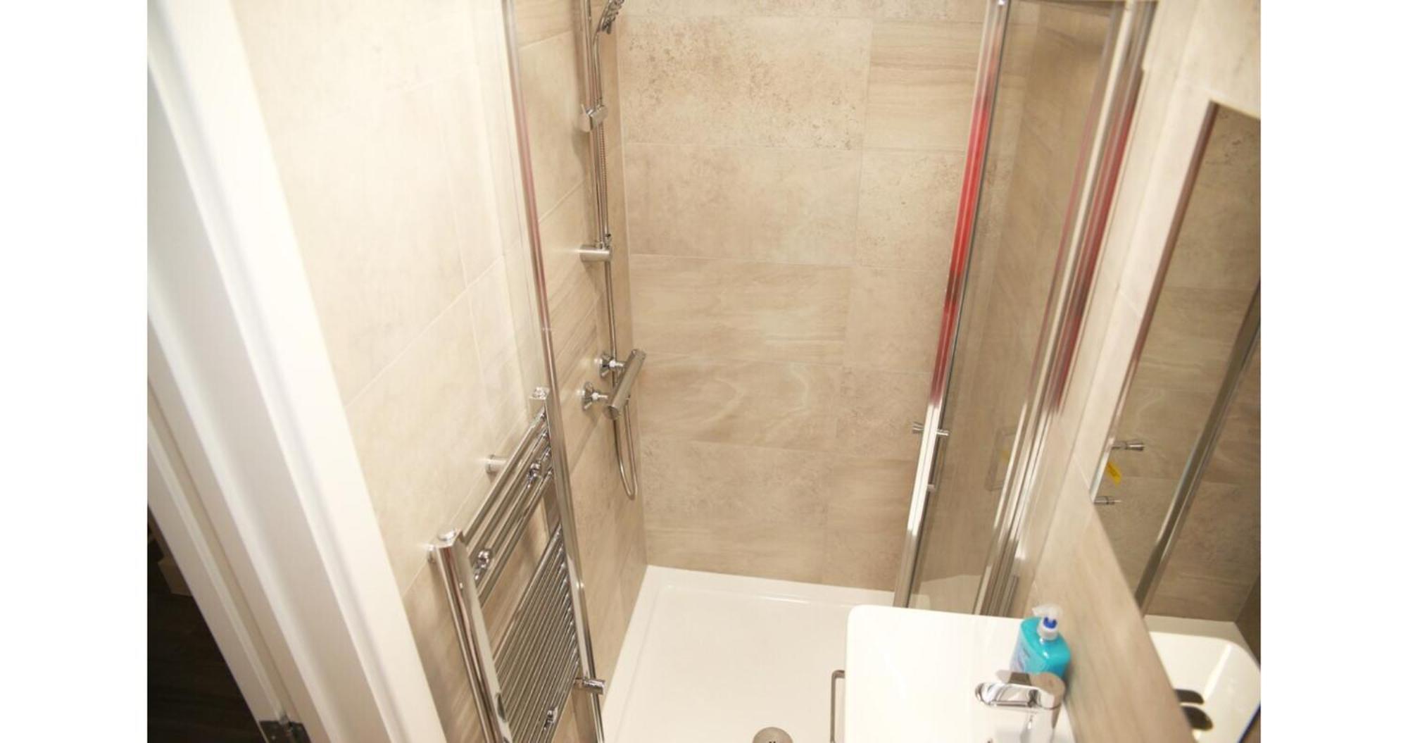 Gasthof Cricklewood Deluxe Ensuite *