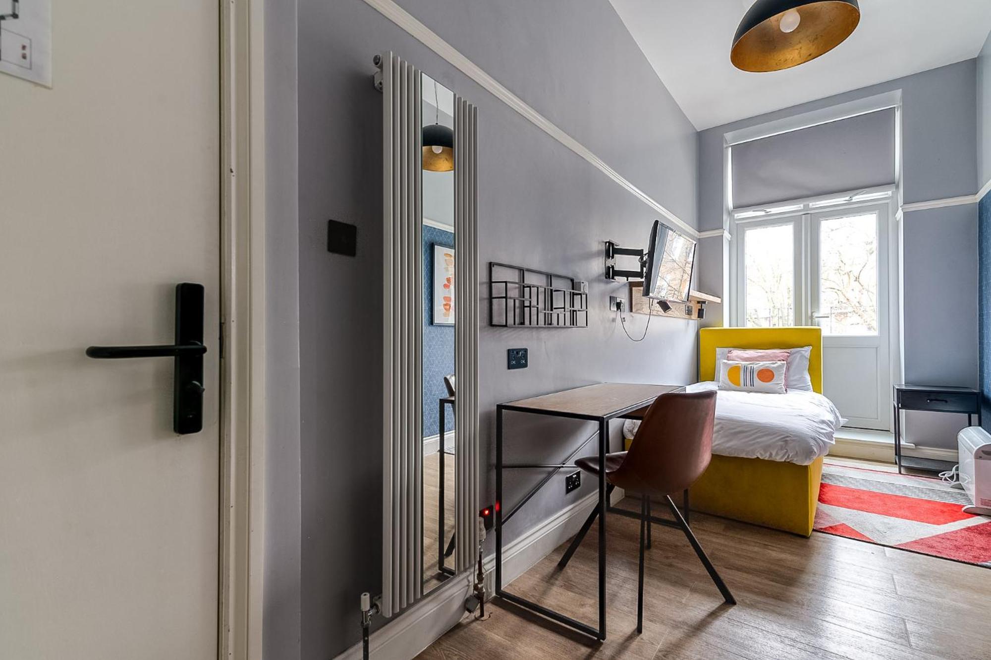 Apart-hotel Kensington - Warwick Road 3*