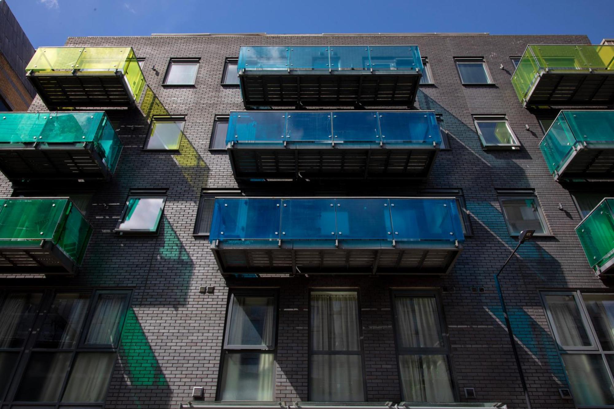 Bob W Tower Hill Residences Appartement