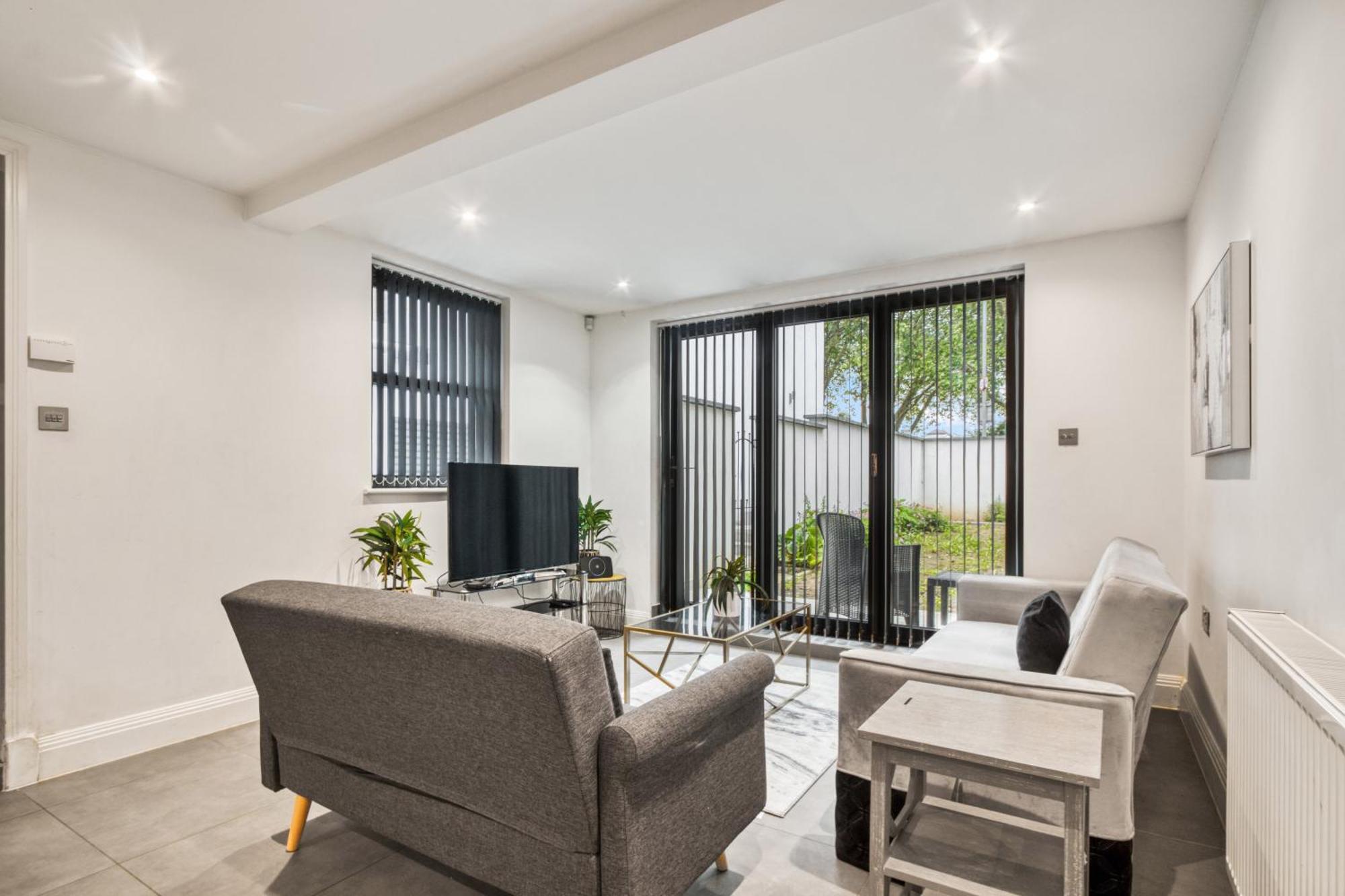Apartamento Chic Haven With Secret Garden *