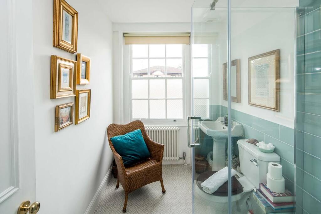 Artists Comfy Home, Near Camden Market Londres