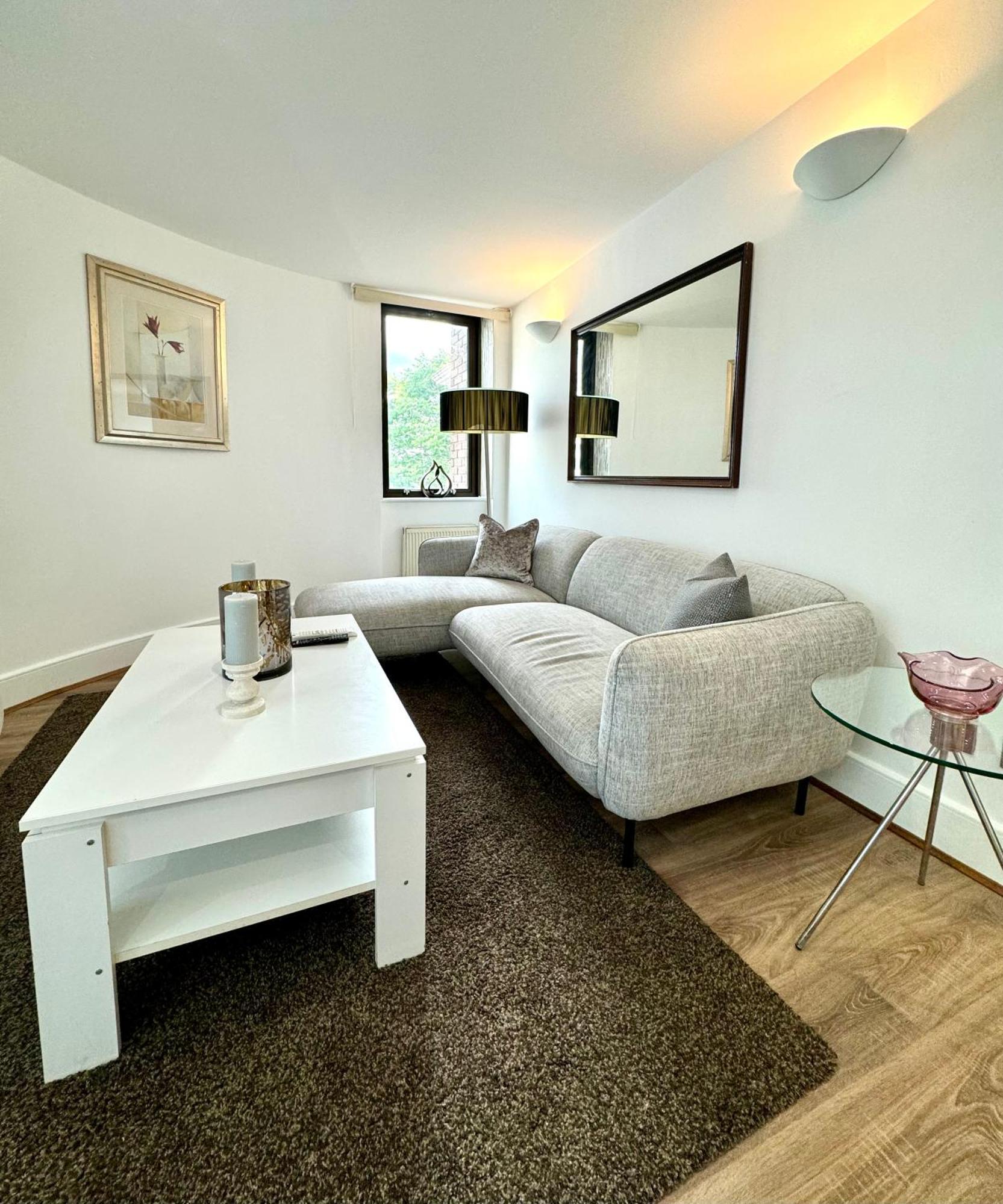 The Crib - 3 Bedroom Central By Wild *