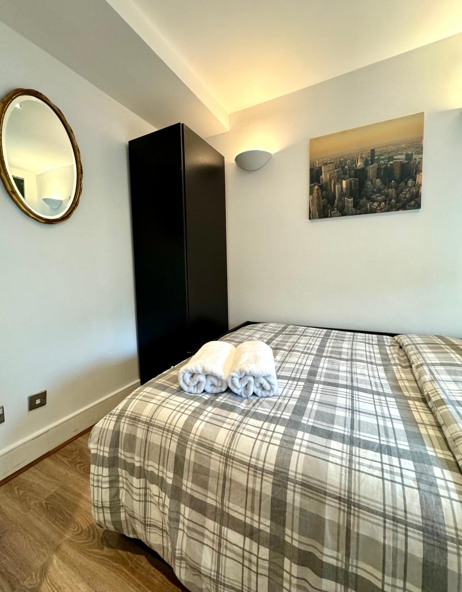 The Crib - 3 Bedroom Central By Wild Apartment London