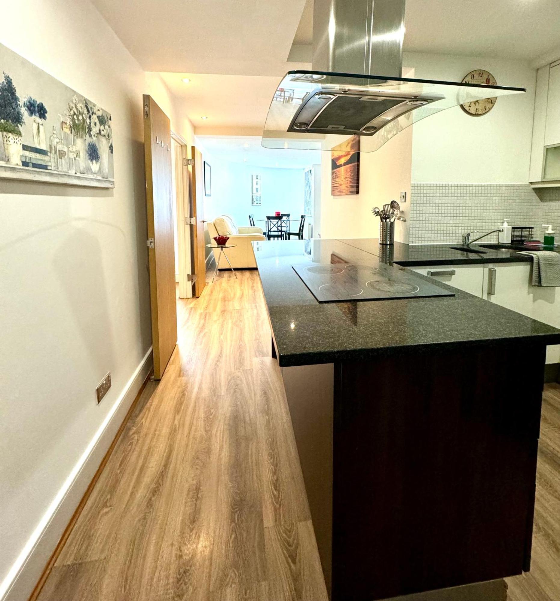 Apartment The Crib - 3 Bedroom Central By Wild
