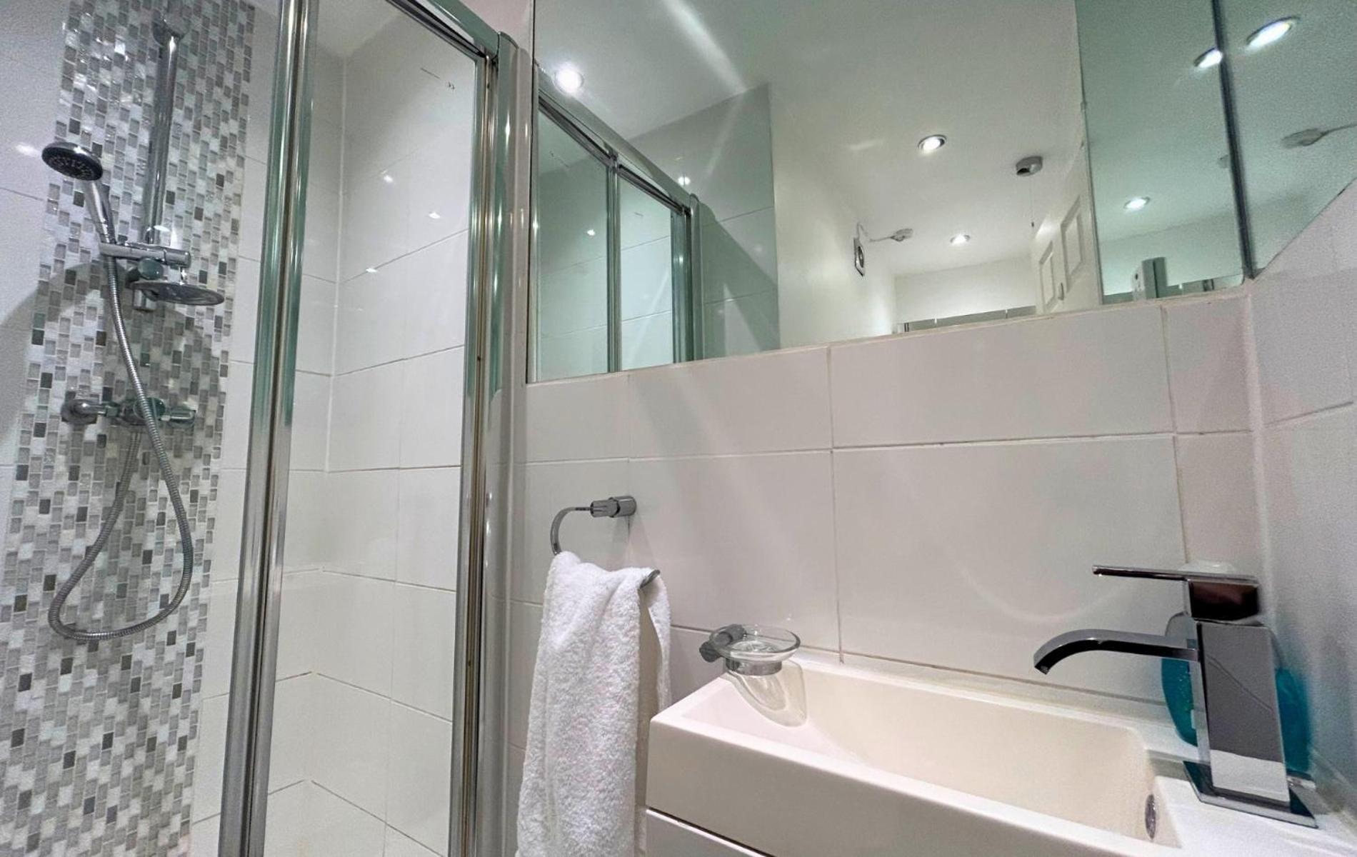 Putney Stylish Fantastically Located 4 Bedroom Townhouse Hébergement de vacances