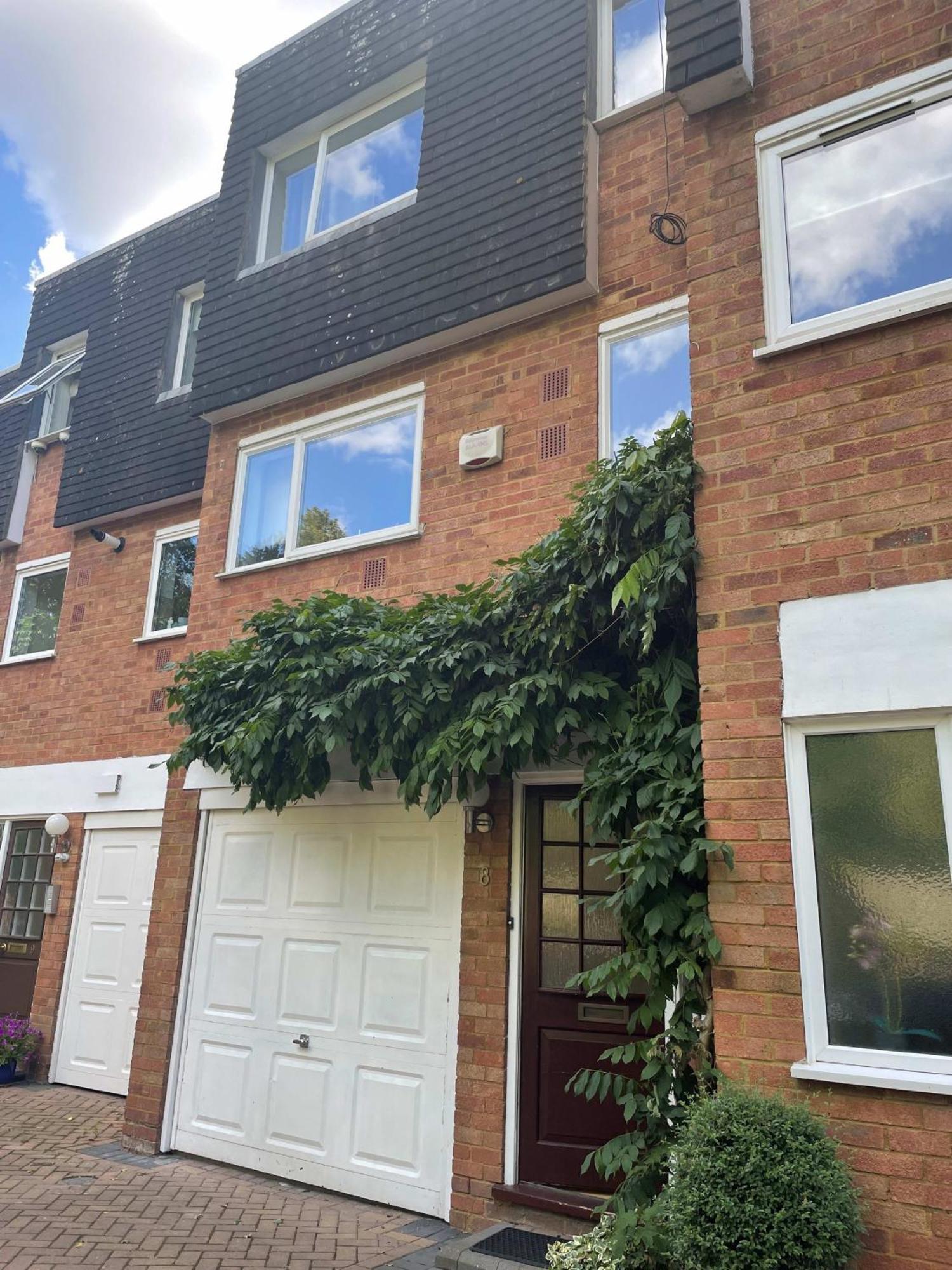 Putney Stylish Fantastically Located 4 Bedroom Townhouse * Londres