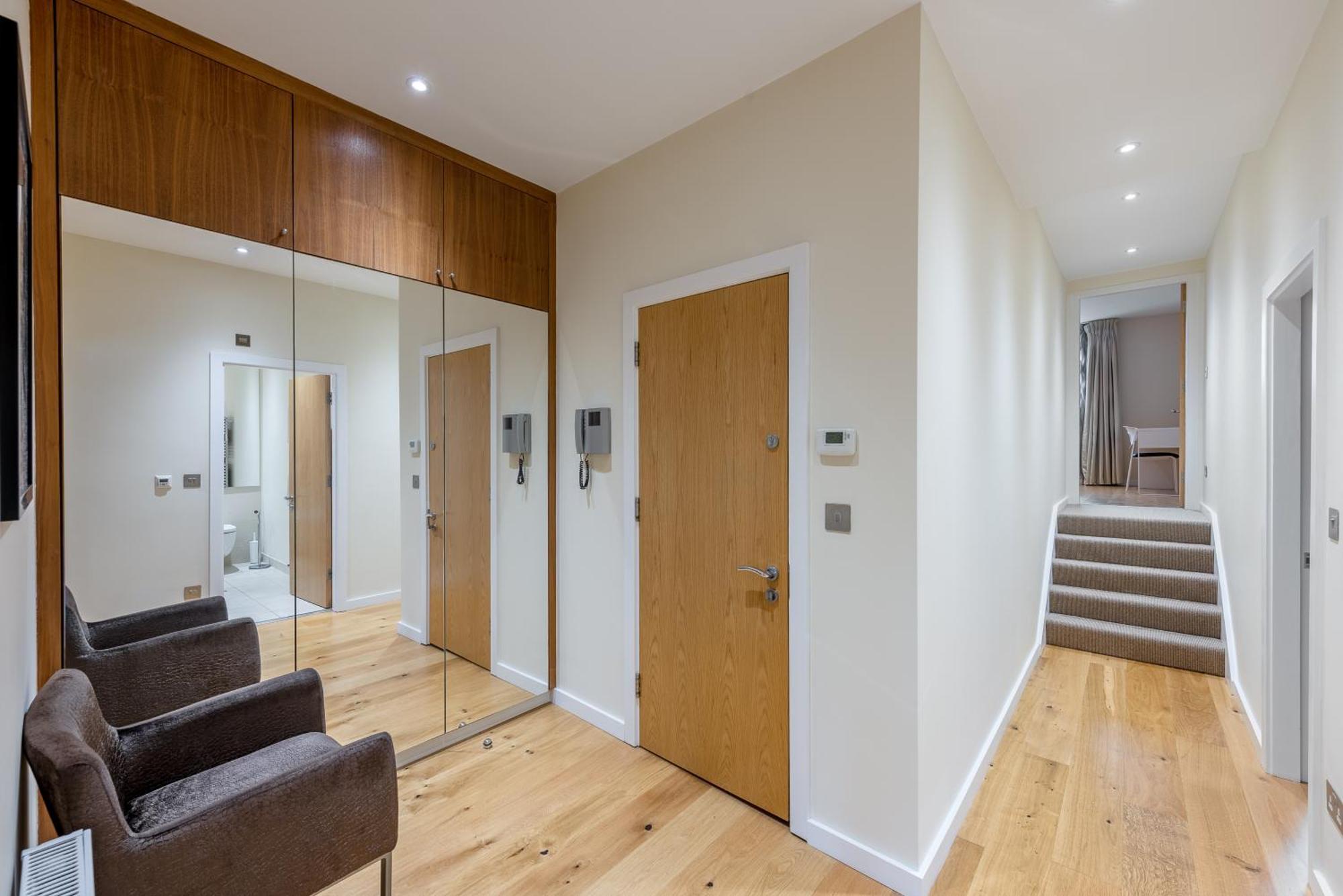 Moments From Hyde Park & Notting Hill With Free Luggage Storage And Washing Machine Appartement Londres
