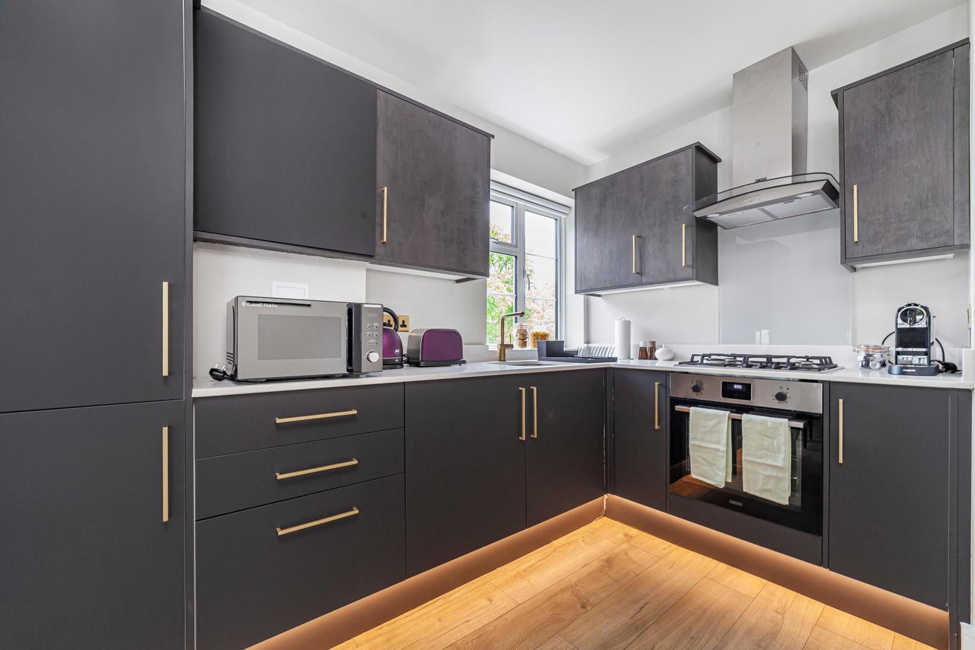 Apartamento Arte - Serviced For Leisure And Business - Private Parking - 12 Minutes Walking From Wembley Stadium