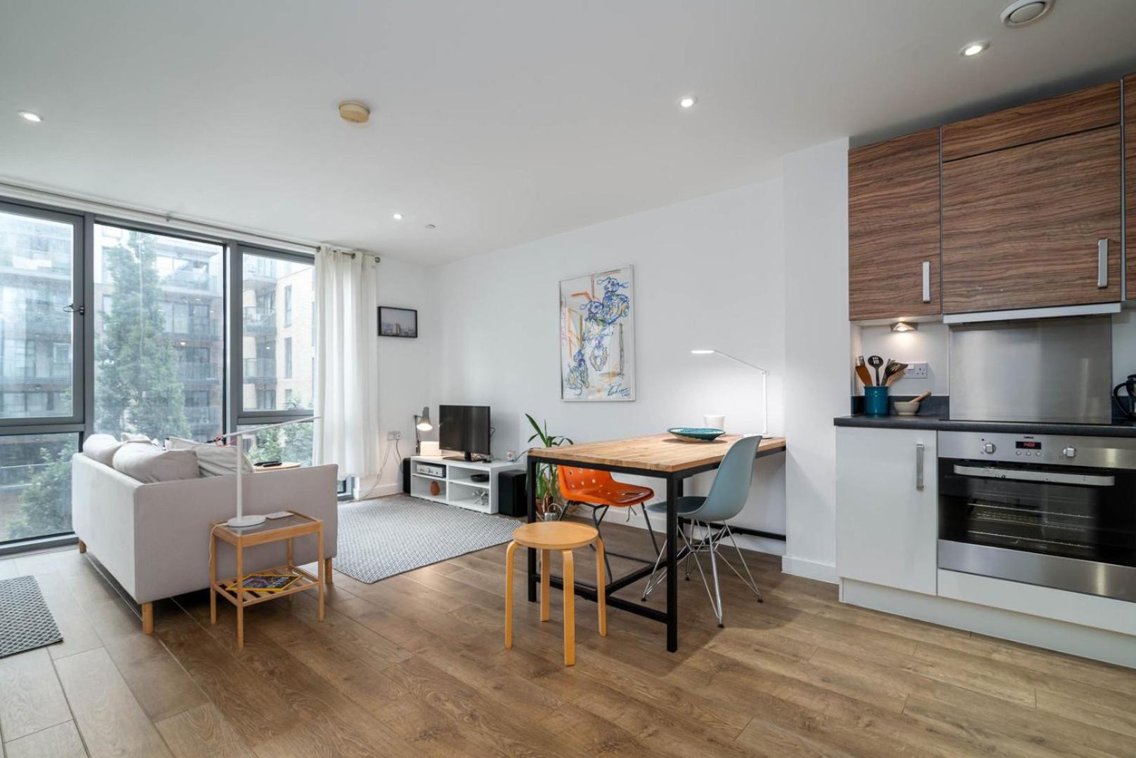 Guestready - Chic With Balcony In Apartment London