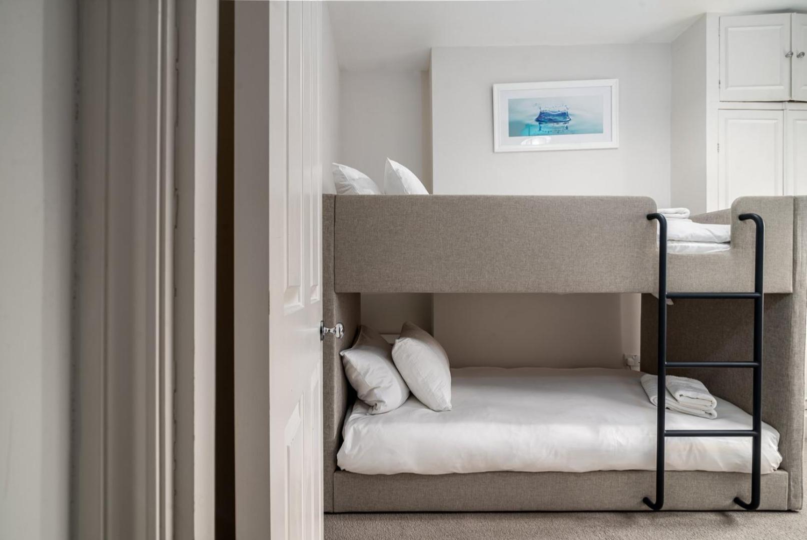 Holiday home Guestready - Family With Garden For 6 *