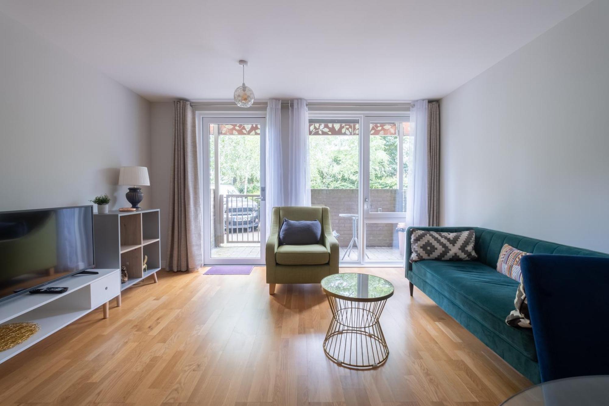 Brand New Flat With Car Park Apartamento Londres