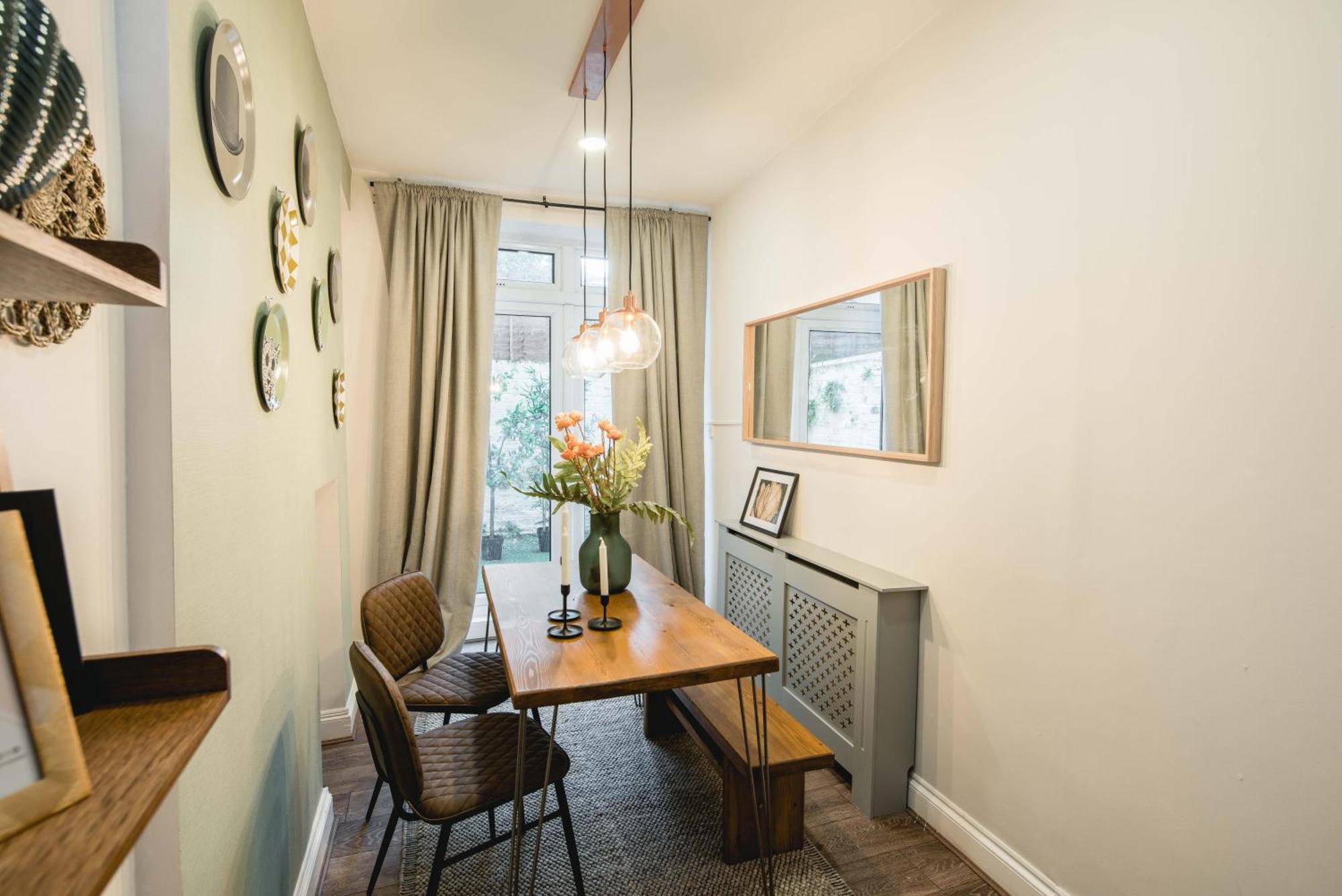 Bd Kensingtonolympia-newly Renovated 3bed Londen