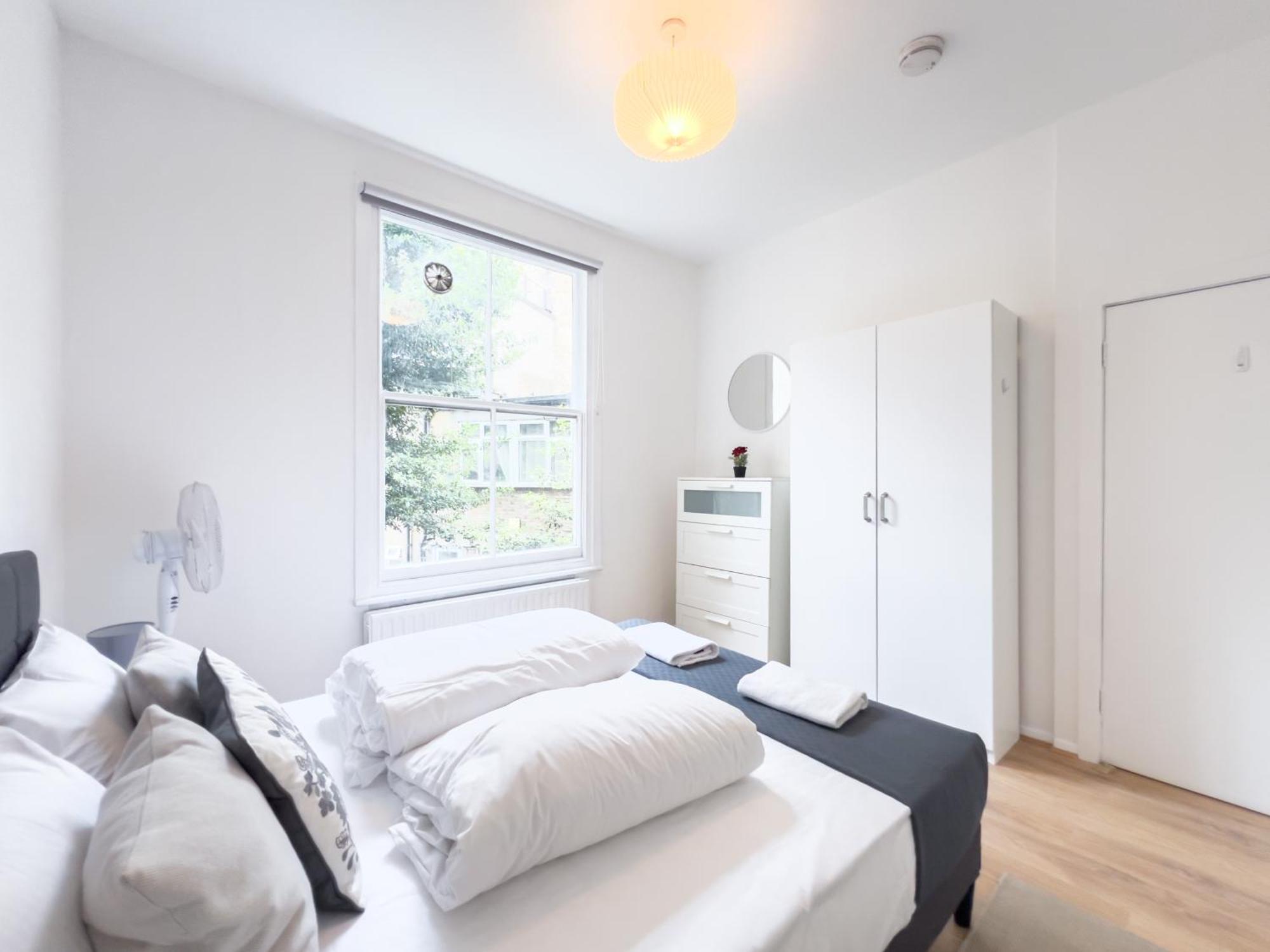 Pleasant 1 Bedroom Camden -on 1st Floor Apartment *