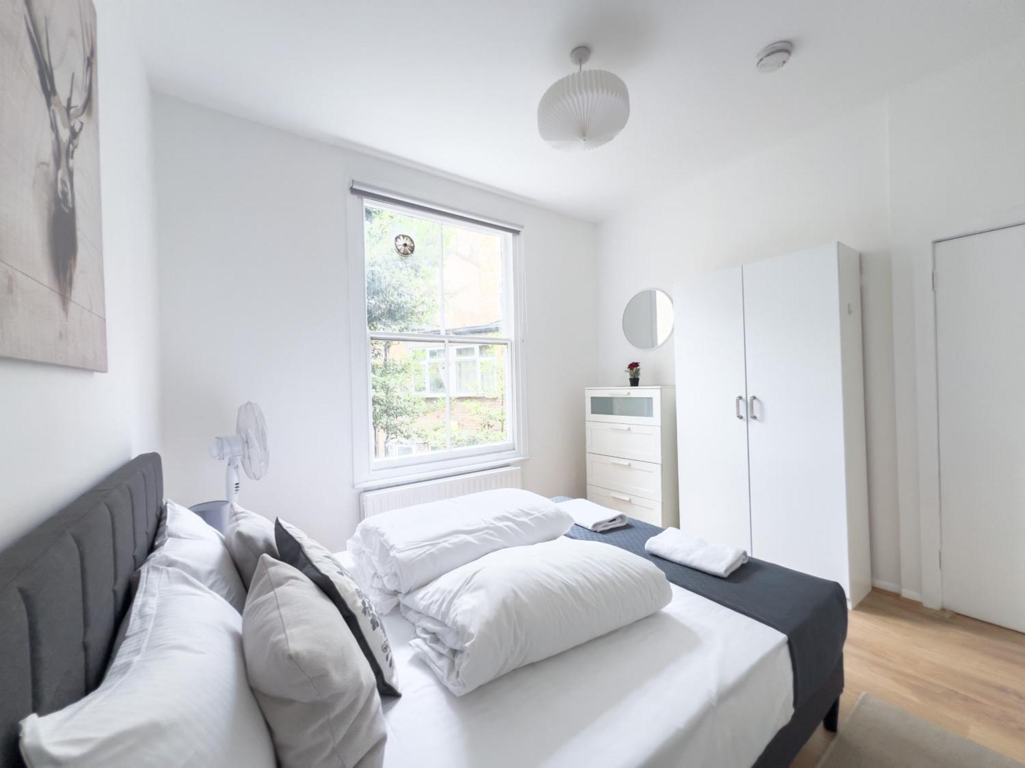 Pleasant 1 Bedroom Camden -on 1st Floor Apartment *