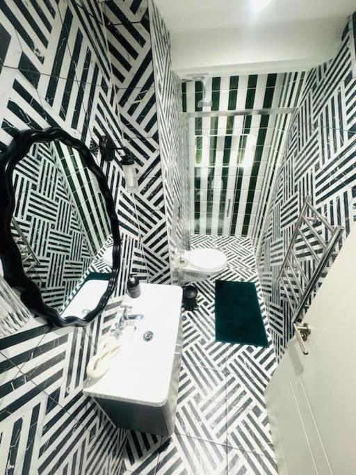 99 Apartment, Trendy Location Apartamento