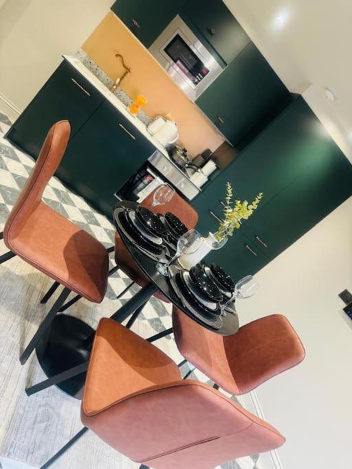 99 Apartment, Trendy Location Apartamento *