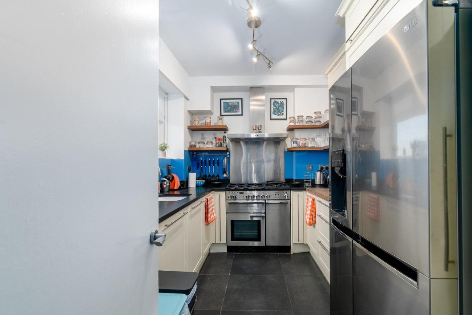 Guestready - Vibrant Near Eye Londres