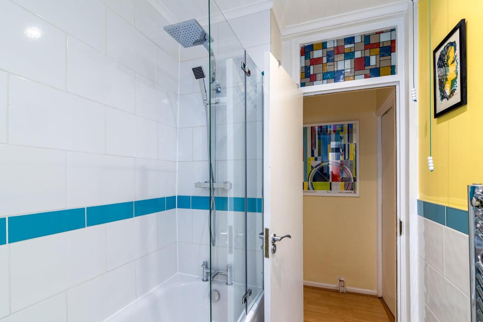 Guestready - Vibrant Near Eye Londres