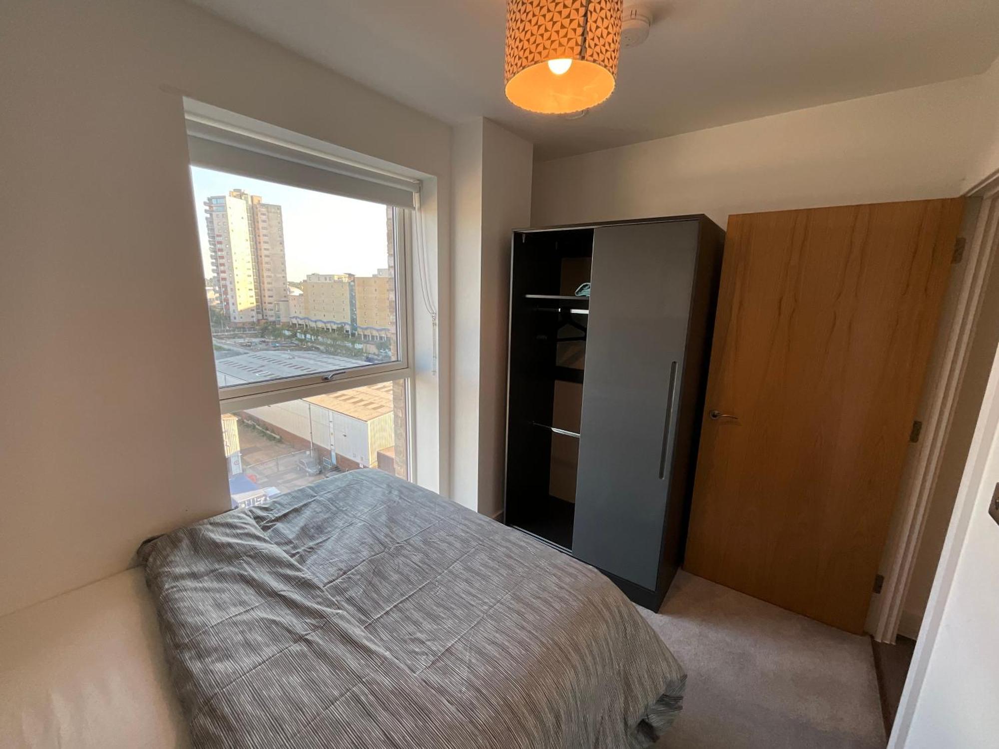Deluxe Double Bed In Shared Near Canary Wharf, Airport & O2 Arena With Thames View Appartement Londres