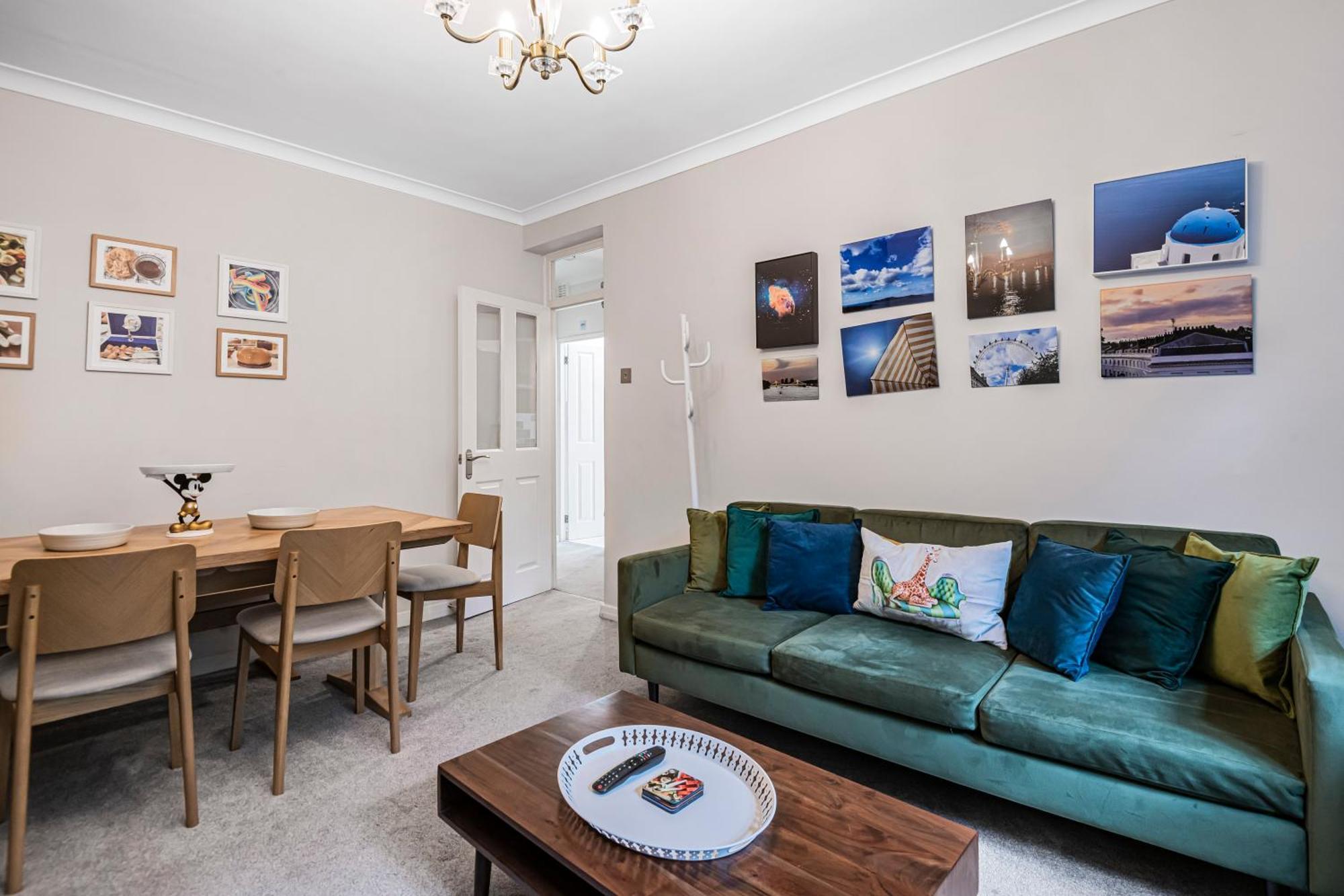 Pass The Keys - Modern Trendy Battersea Apartment *