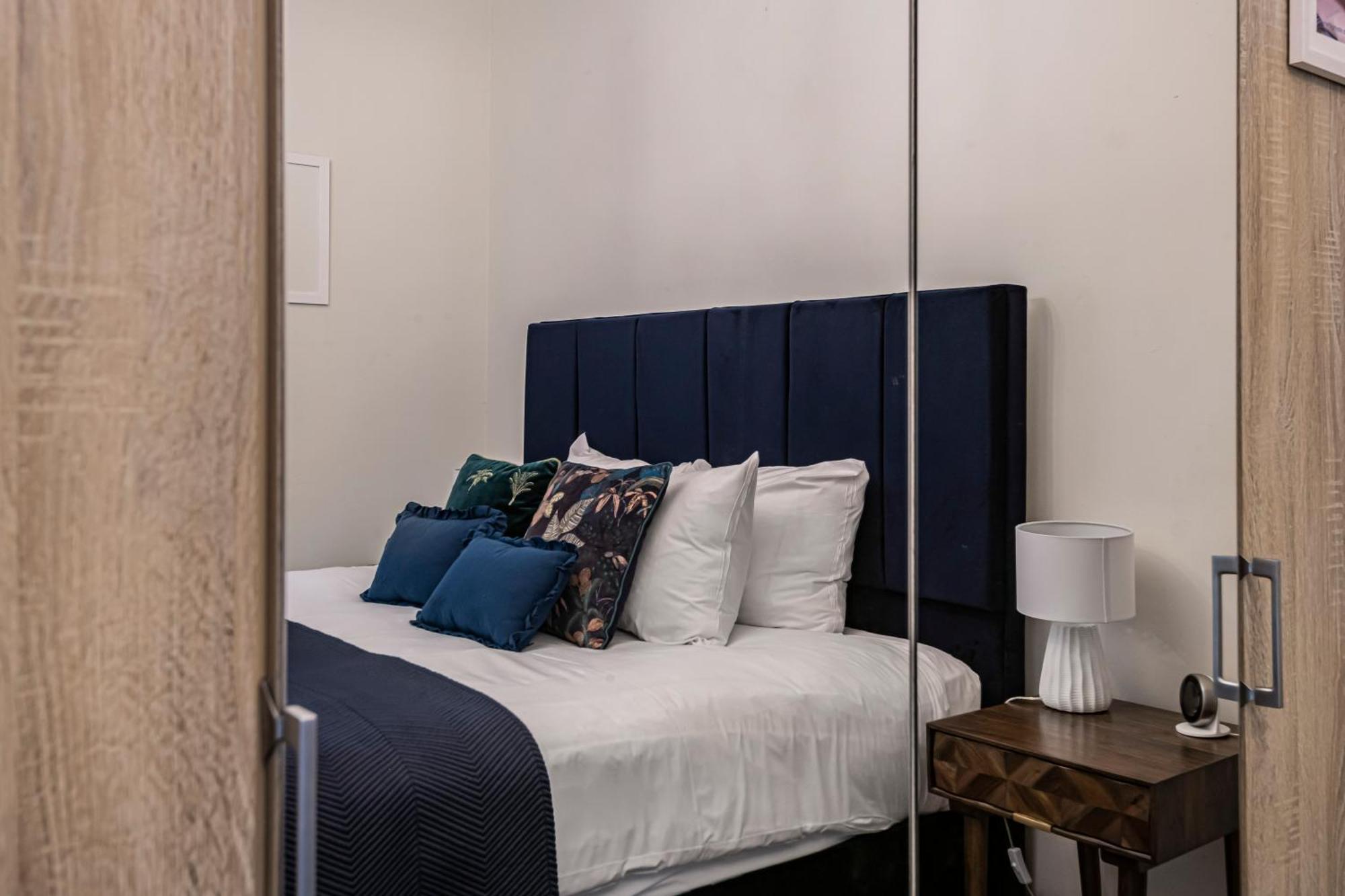 Pass The Keys - Modern Trendy Battersea Apartment London