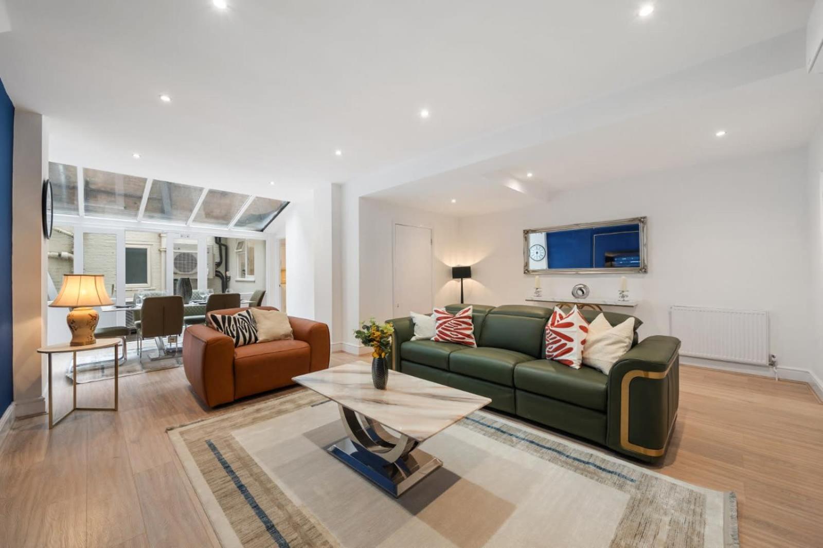 Mayfair Residences Apartamento