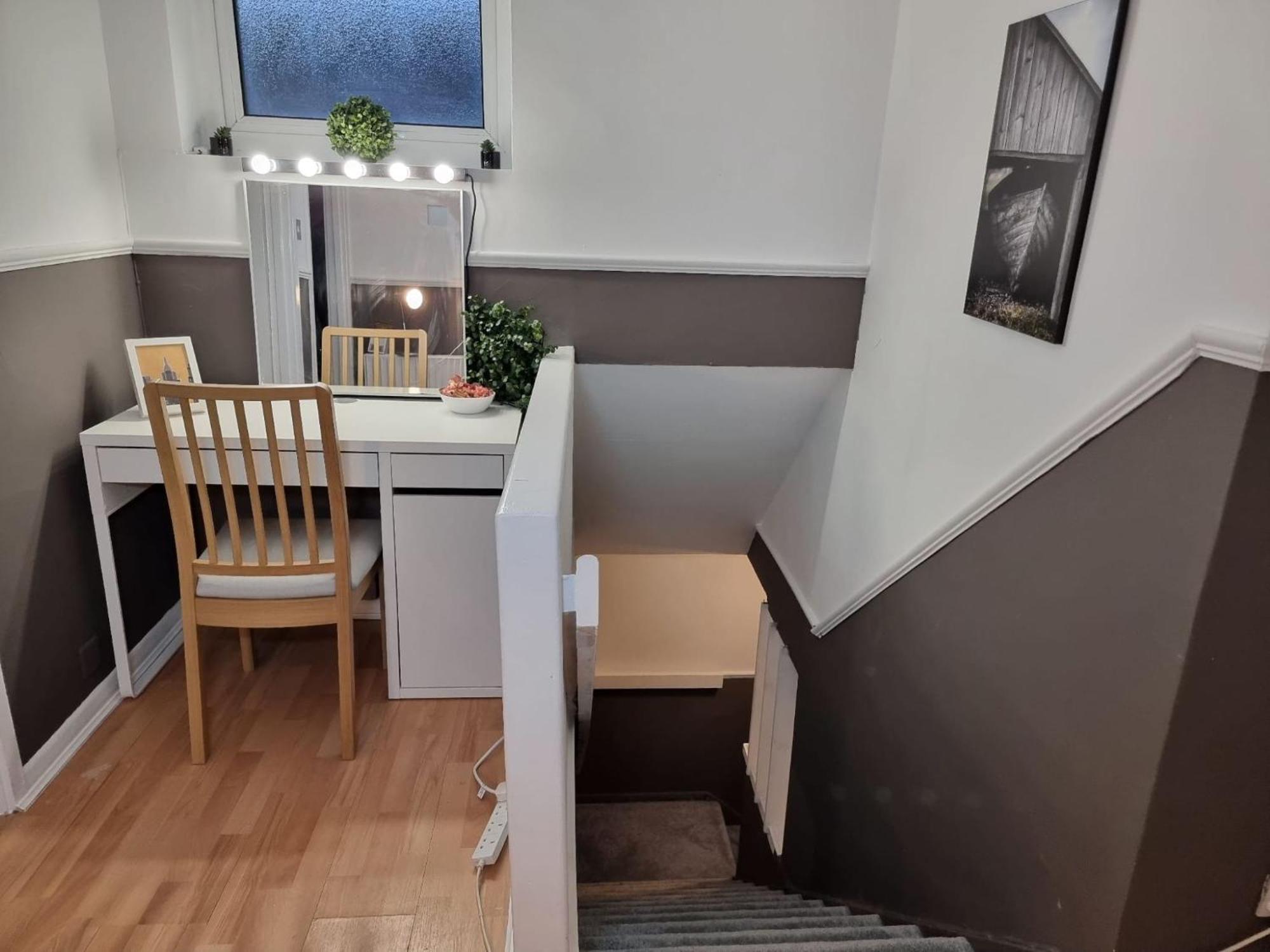 Сasa de vacaciones Heathrow Airport House