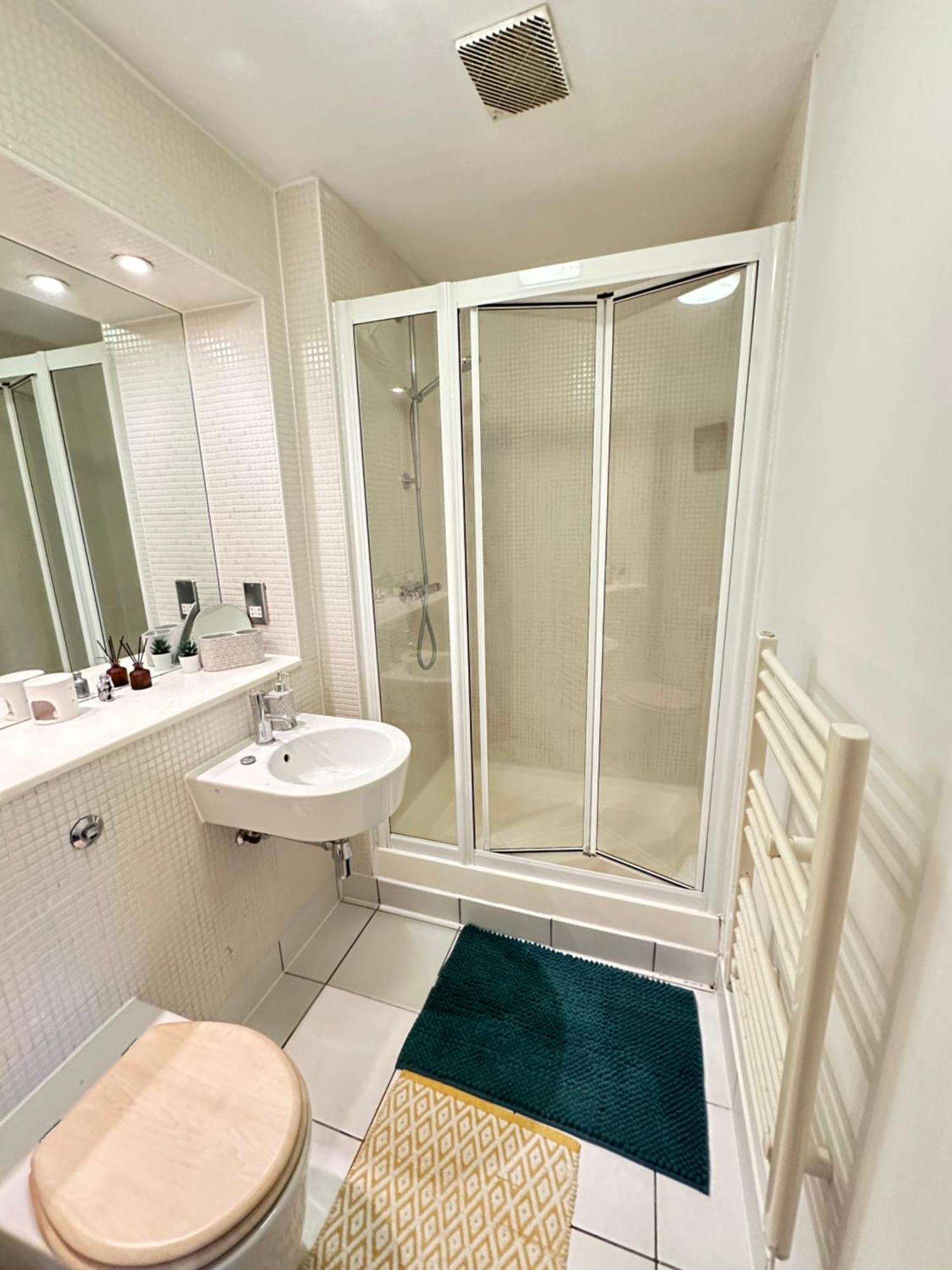 Apartamento Cosy High Street 30 Seconds From Station *