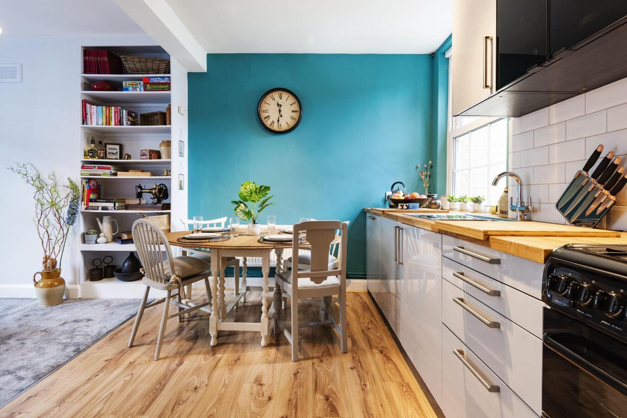Lovely Portobello Near Westbourne Park Apartment *