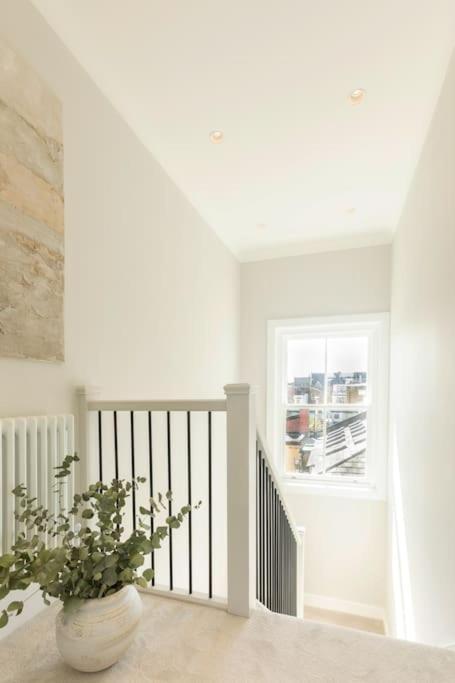 Superb 3 Bed Notting Hill Сasa de vacaciones