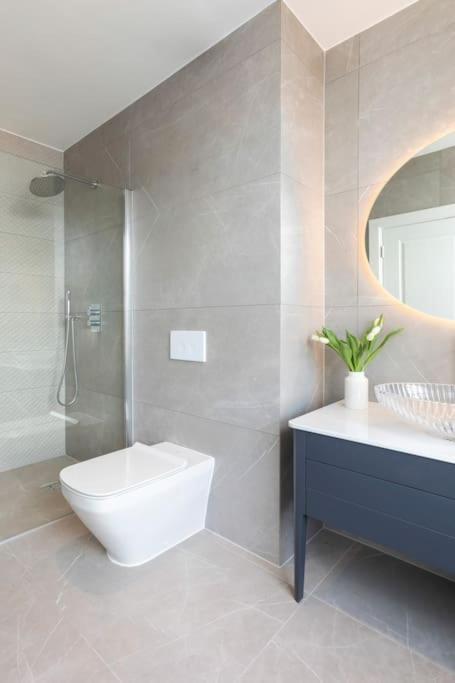 Superb 3 Bed Notting Hill Сasa de vacaciones
