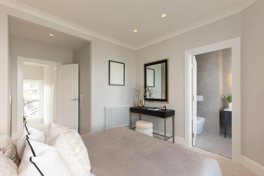 Superb 3 Bed Notting Hill Сasa de vacaciones