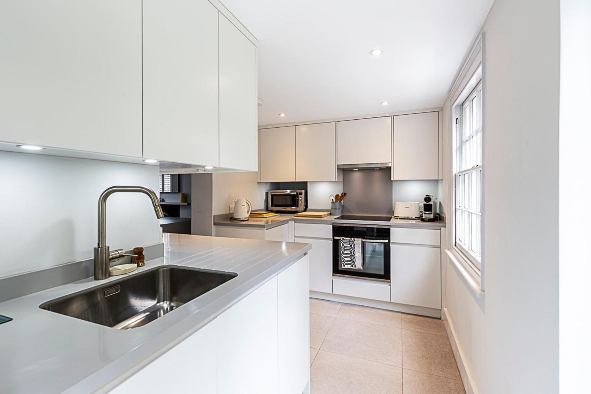 Renovated Historic & Garden In Enclave Londres