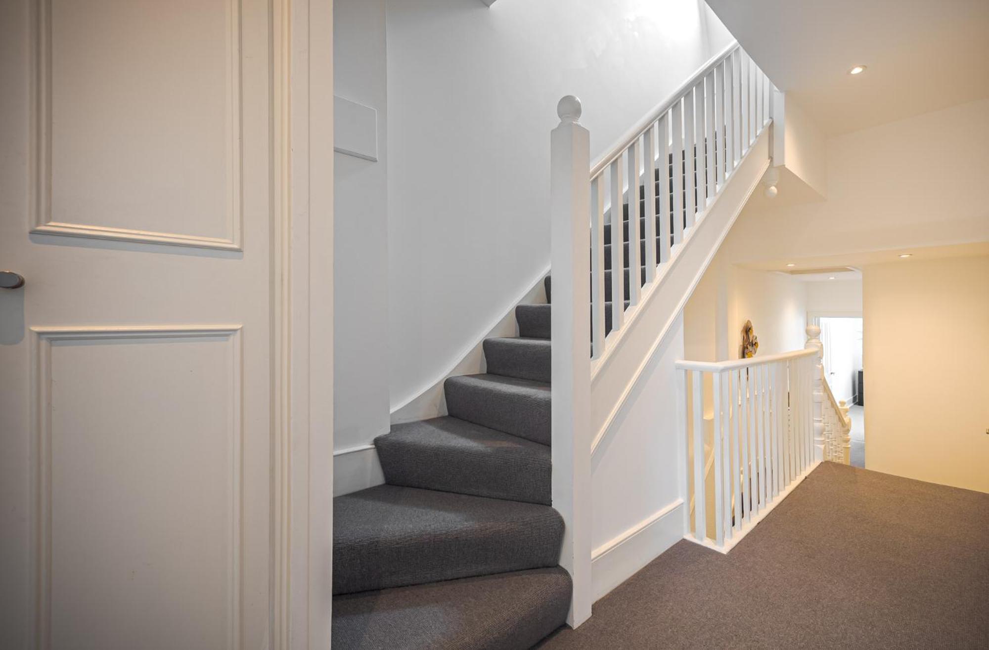 Charming 3bedroom In London