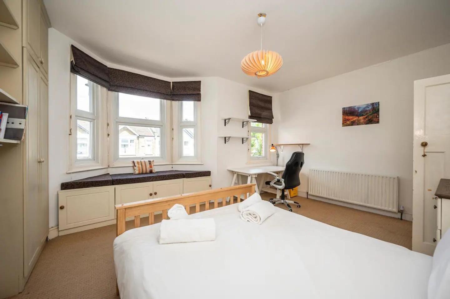 Hébergement de vacances Pass The Keys Large Period House With Garden Near Peckham *