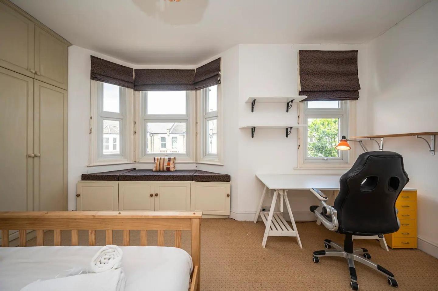 Hébergement de vacances Pass The Keys Large Period House With Garden Near Peckham *