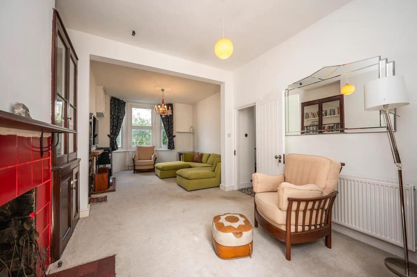 Hébergement de vacances Pass The Keys Large Period House With Garden Near Peckham Londres