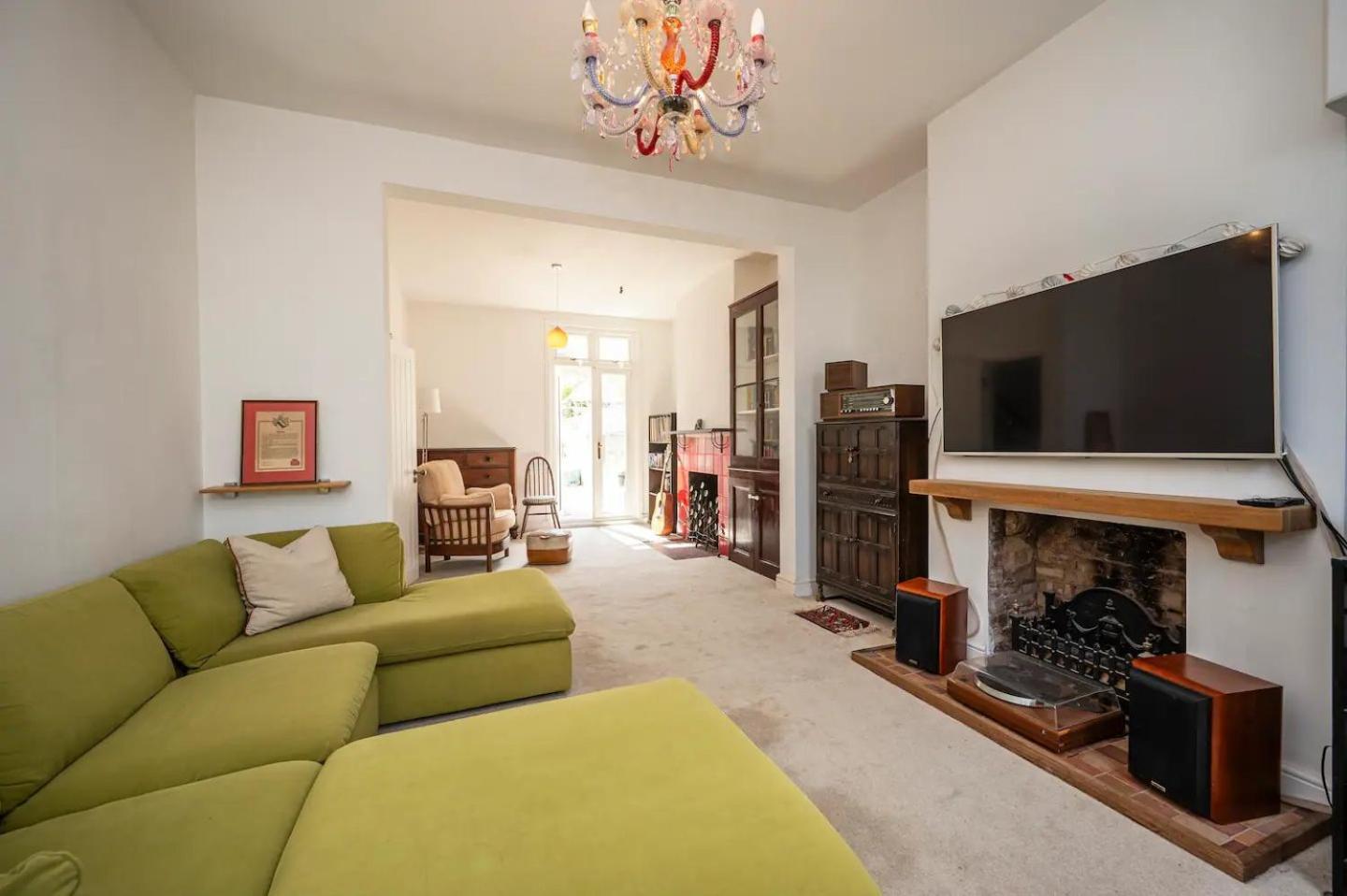 Pass The Keys Large Period House With Garden Near Peckham Hébergement de vacances Londres