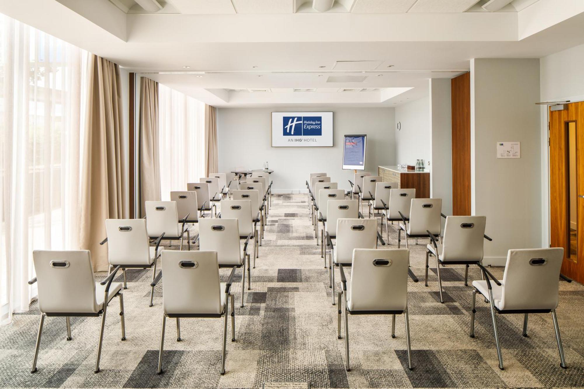 Express - Excel By Ihg 3* Londres
