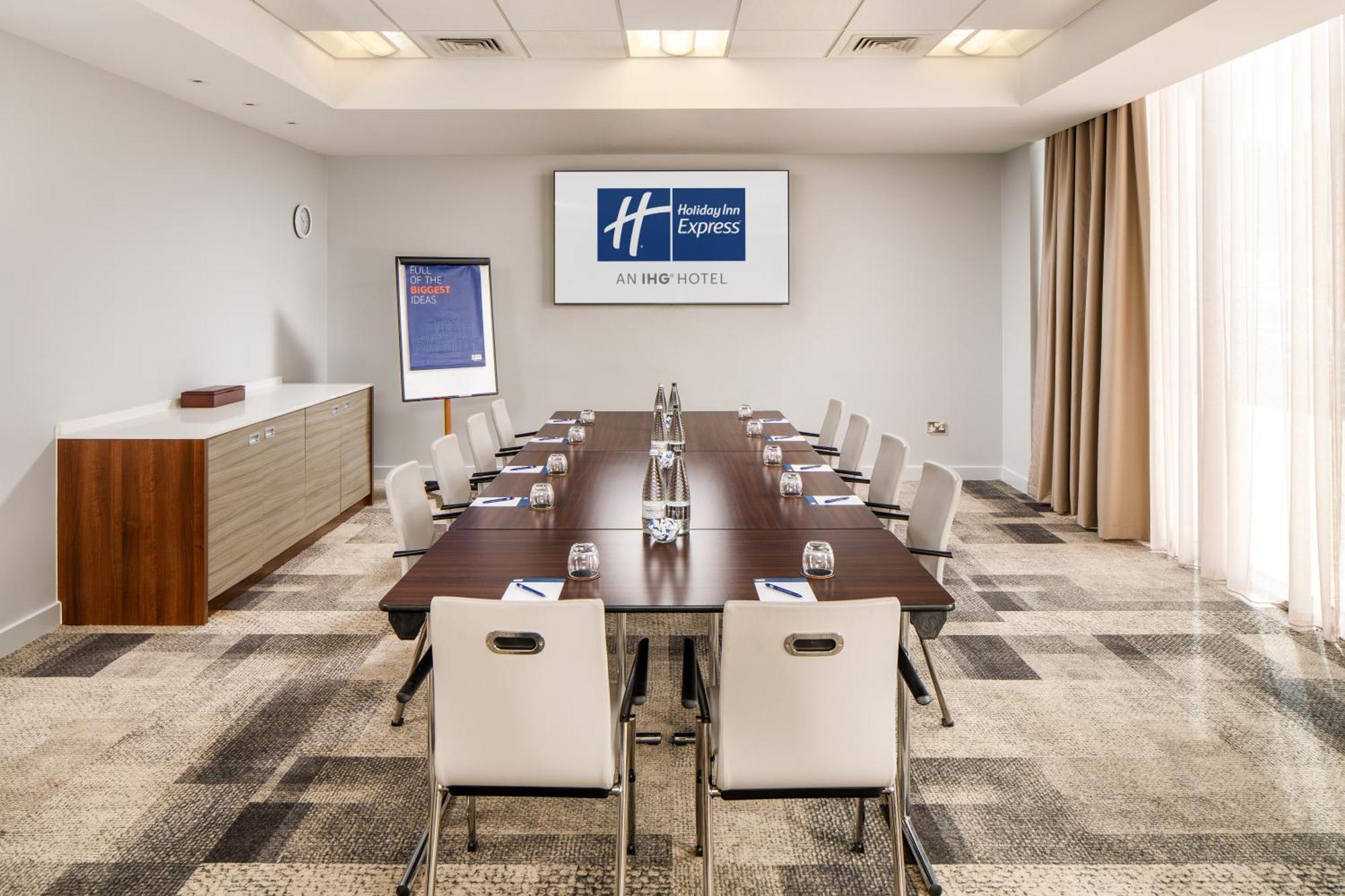 Express - Excel By Ihg Londres